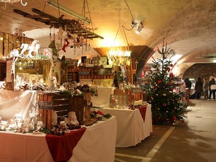 christmas-market-underworld-traben-trarbach-cellar Cellar during the christmas market in Traben-Trarbach